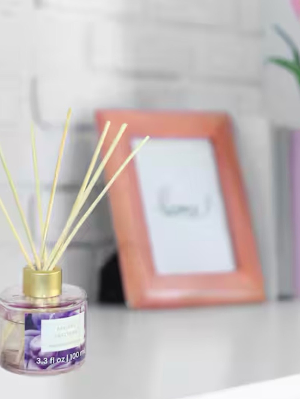 Violet Rain -Ashland Reed Diffuser with Gold Cap - Picture 5 of 6
